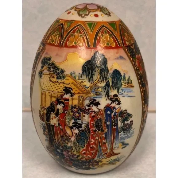 Royal Satsuma Egg Hand Painted Gold Trim Geisha Girls Japan - Picture 1 of 8